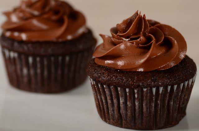 Banana Chocolate Cupcakes Recipe - Joyofbaking.com *Video Recipe*