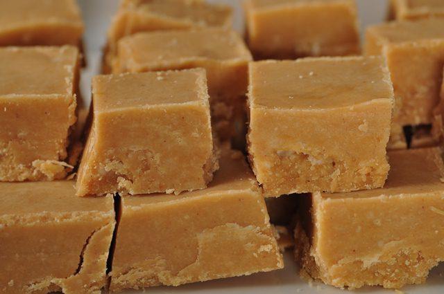 Peanut Butter Fudge Recipe - Joyofbaking.com <em>Video Recipe</em>