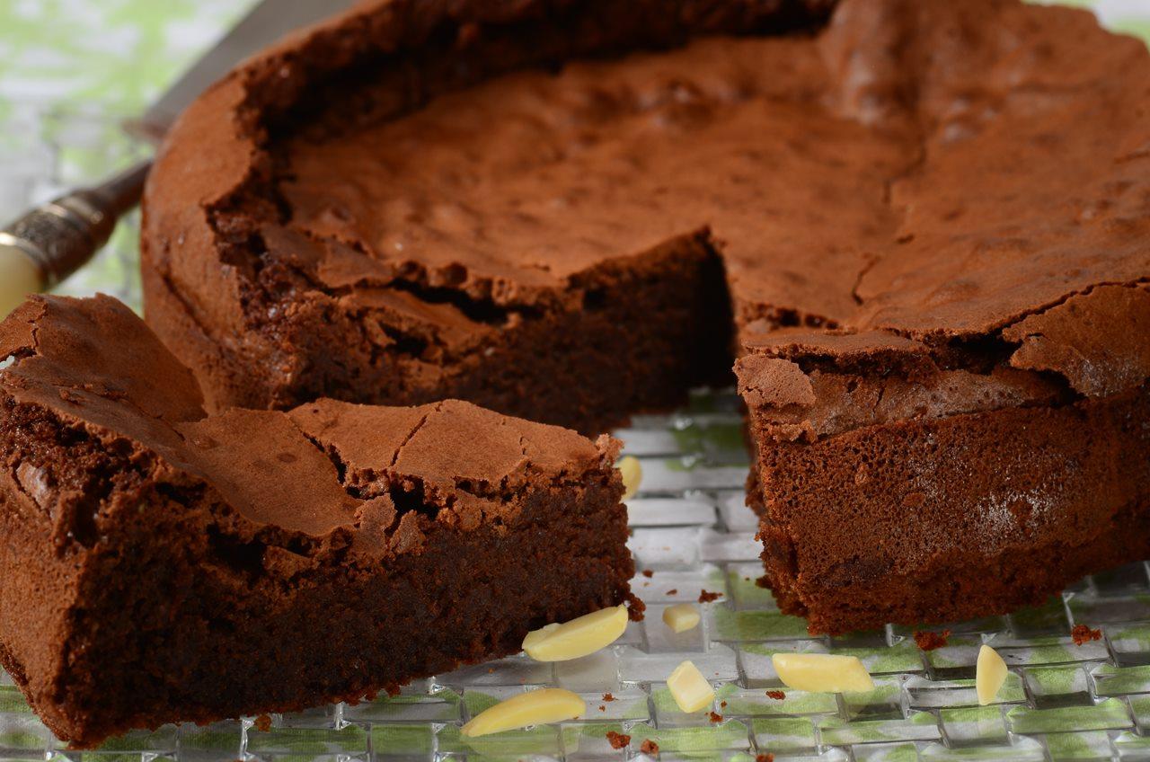 Chocolate Almond Torte - Joyofbaking.com *Video Recipe*