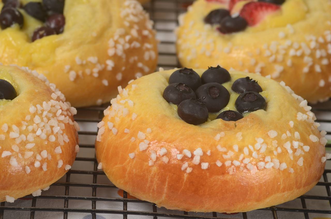 Fruit and Cream Brioche *Video Recipe*