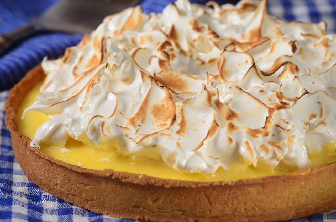 Lemon Meringue Tart *Video Recipe*