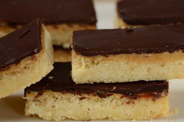millionaires-shortbread-bars-joyofbaking-video-recipe