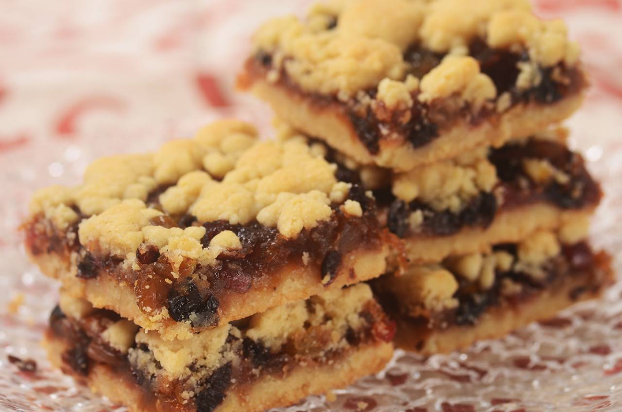 Mincemeat Shortbread Bars - Joyofbaking.com *Video Recipe*
