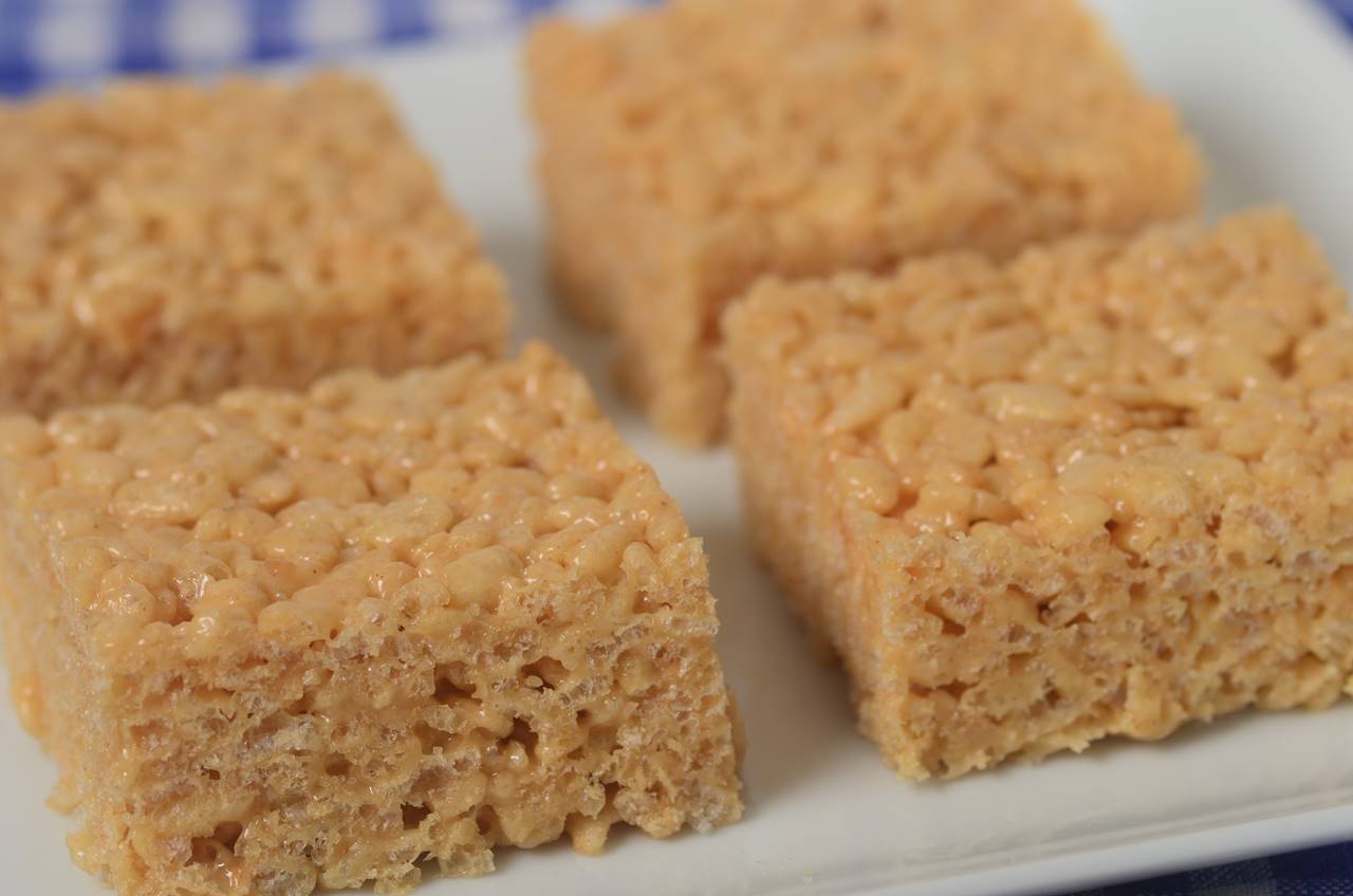 Peanut Butter Rice Krispies Treats *Video Recipe*
