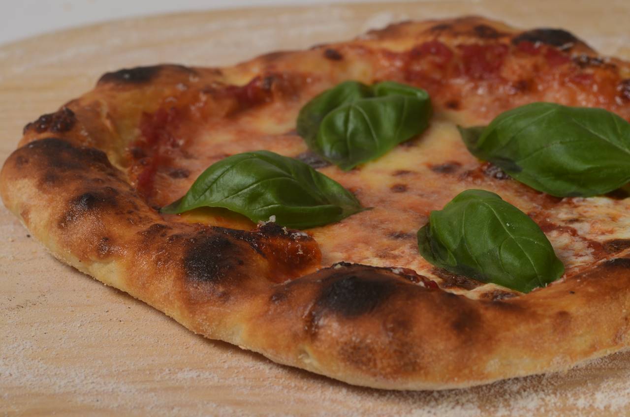 Homemade Pizza Recipe Joyofbaking Com Video Recipe