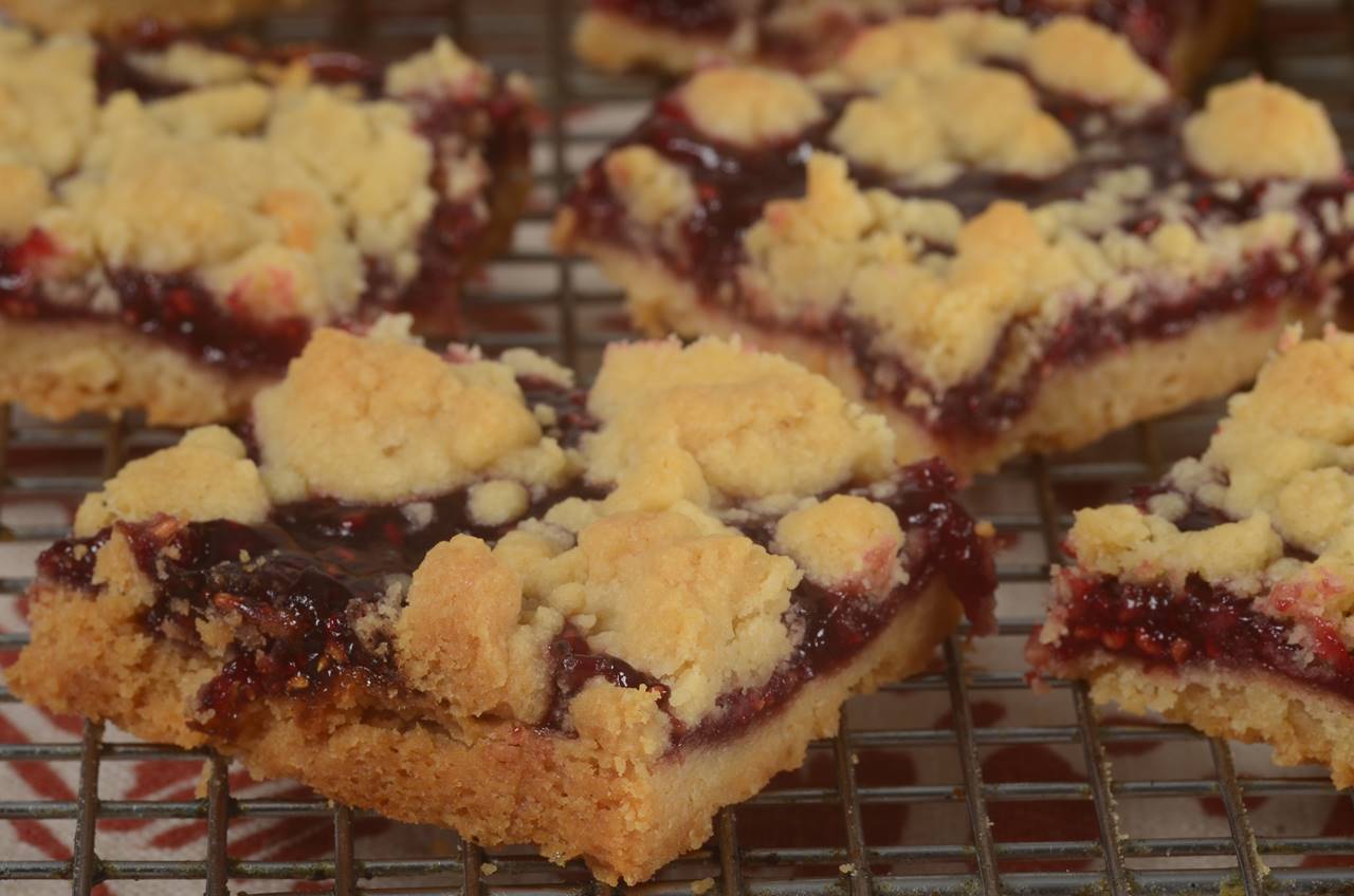 Log Cake Recipe Joy Of Baking Log Cake Recipe Joy Of Baking